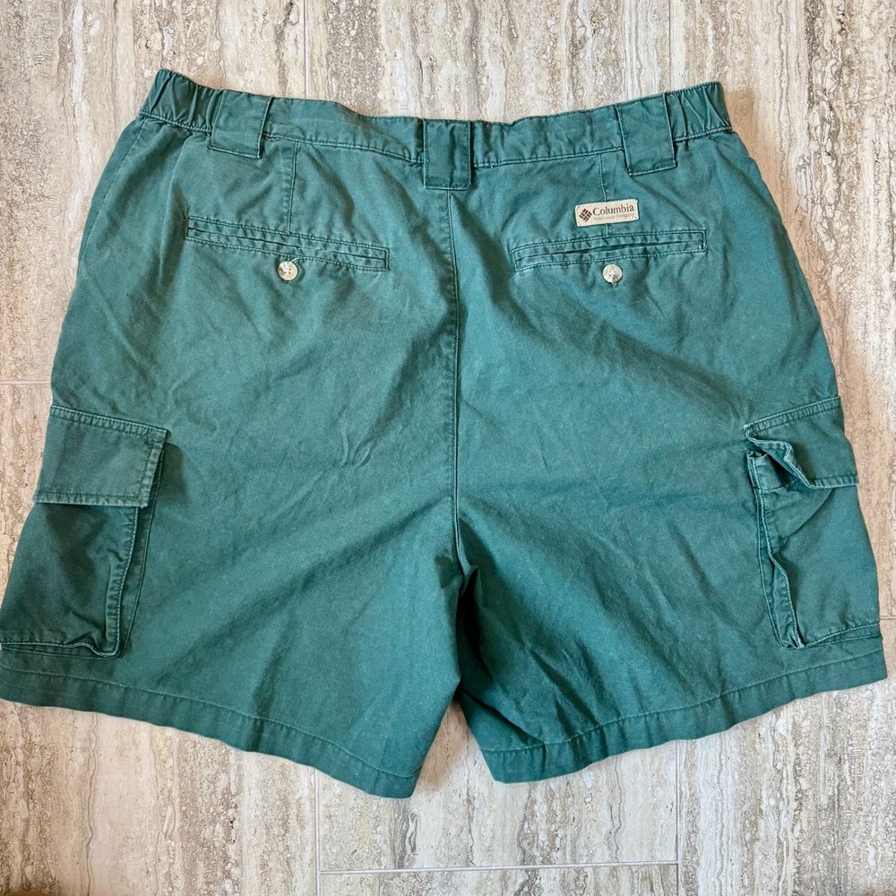 Men's Columbia 100% Cotton Army Green Cargo Shorts Elastic Waistband size 40 - Picture 2 of 5
